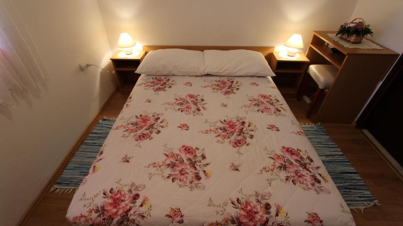 Apartments Trupec Малинська Екстер'єр фото