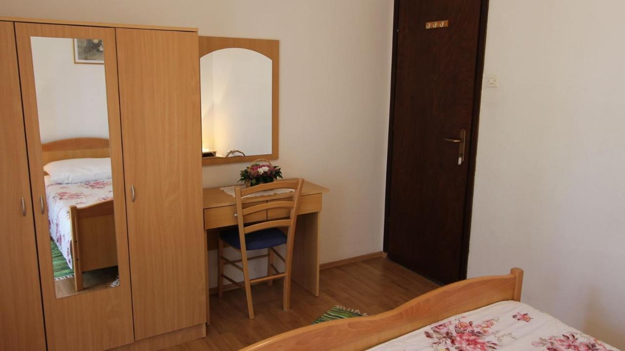 Apartments Trupec Малинська Екстер'єр фото
